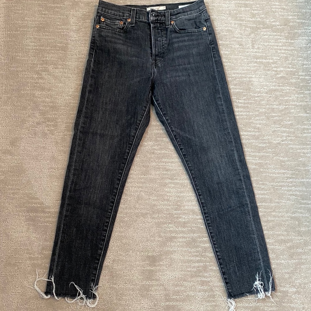 Levi’s Gray Denim High Rise Button Jeans Sz 28